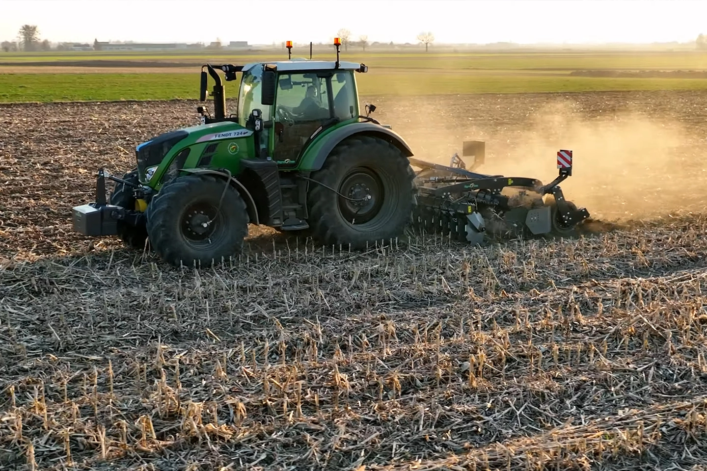 AT Premium-Scheibenegge Arbeit im Feld