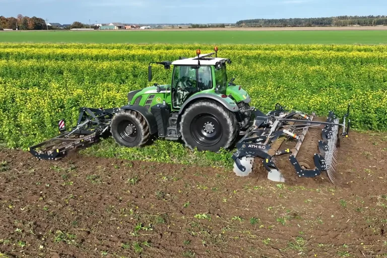 Bodenbearbeitungsgeräte Front Packer – FPNH landmaschinen deutschland Arbeit im Feld