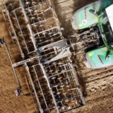 Bodenbearbeitungsgeräte – KMH - Breite 6m detail