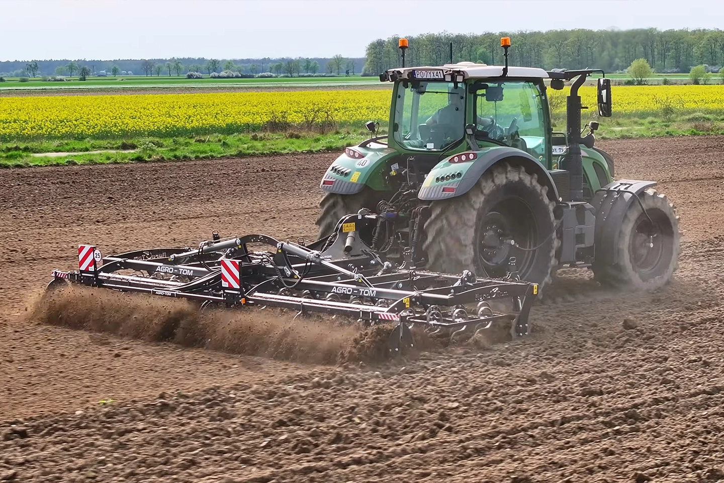 Bodenbearbeitungsgeräte – KMH - Breite 6m landmaschine