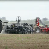 Kombinationen für Bodenbearbeitung und Aussaat – STW Arbeit im Feld